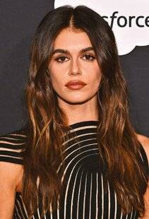 Closer 1080 LE BEAUTY LOOK de Kaia Gerber