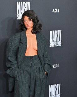 Closer 1080 Le phénomène qui électrise “Marty Supreme ”