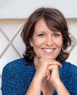 Closer 1081 Carole Rousseau “ Je n’ai ni caprice NI PROBLÈME D’EGO, mais quand quelque chose n’est pas bienfait, je le di s ”