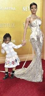 Closer 1082 Fashionistas de mère en fille