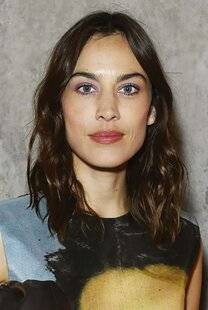 Closer 1082 LE BEAUTY LOOK d'Alexa Chung