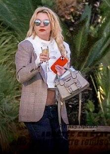 Closer 1083 Britney Spears ARRÊTÉE EN ÉTAT D'IVRESSE…elle craint d'être remise sous tutelle !