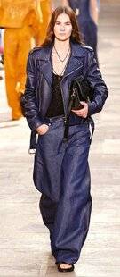 Closer 1083 GLAM rock