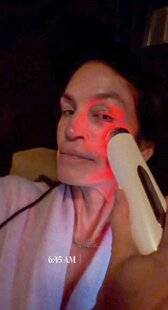 Closer 1084 CINDY CRAWFORD MOQUÉE POUR SA MORNING ROUTINE DE 2 H 30 !