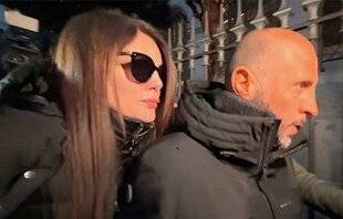 Closer 1084 Jessica et Jacques Moretti auraient refusé l'option de la mousse anti-feu