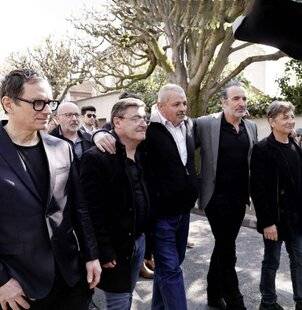 Closer 1085 Vive émotion aux obsèques de Bruno Salomone