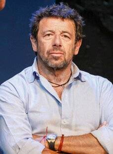 Closer 1087 Des associations féministes réclament l'annulation de ses concerts