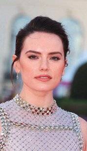 Closer 1087 DAISY RIDLEY