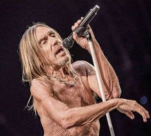 Closer 1088 Pied de nez