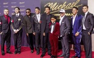 Closer 1088 Family business