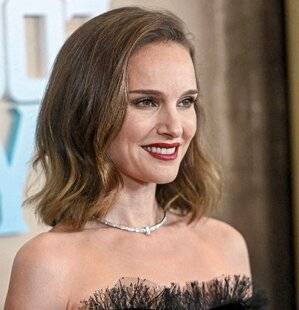 Closer 1089 Enceinte à 44 ans de son chéri français