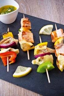 Closer 1090 BROCHETTES SAUMON ET ARTICHAUTS