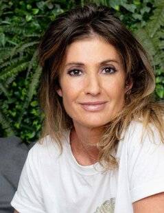 Closer 1092 Caroline Ithurbide “ J'ai parfois du mal à comprendre les polémiques AUTOUR DE PASCAL PRAUD”