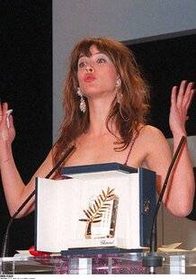Closer 1093 Son discours sans queue ni tête au Festival de Cannes