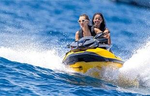 Closer 1094 Elle en jet !