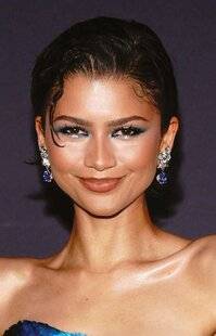 Closer 1097 LE BEAUTY LOOK de Zendaya