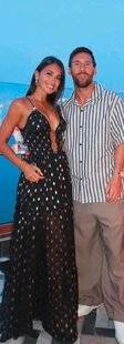 Closer 1098 7 WAGS qui ne restent pas sur la touche !