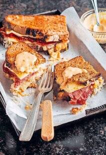 Closer 1098 REUBENS SAUCE RUSSIAN