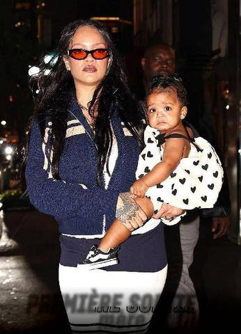 Closer 1100 Rihanna PREMIÈRE SORTIE mère et fille !