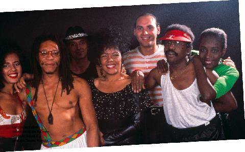 Closer 1103 LA POP STORY DE L’ÉTÉ “Lambada” Le hit mondial aux 5 millions d’exemplaires était en fait un plagiat