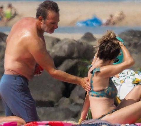 Closer 1104 Jean Dujardin AVEC AURÉL IE, c’est du sérieux !