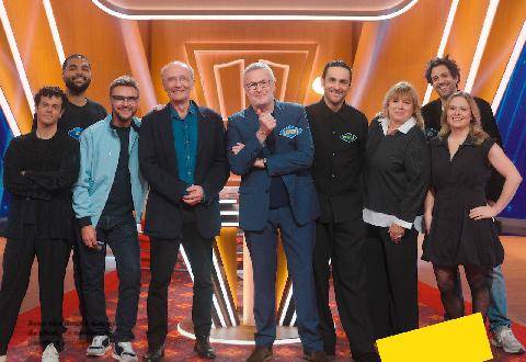 Closer 1104 Famille Ruquier contre famille Bernier : cœurs en or, éclats de rire et supercagnotte