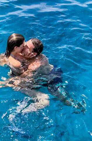 Closer 1105 Iris Mittenaere et Antoine Dupont ILS OFFICIALISENT enfin…