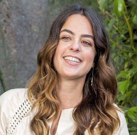 Closer 1106 Anouchka Delon ELLE EST AMOUREUSE de son ex-avocat !