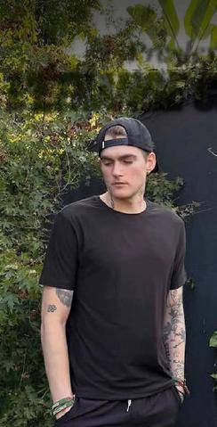 Closer 1112 Presley Gerber L’ÉTRANGE CLINIQUE DE REHAB où il est mort…
