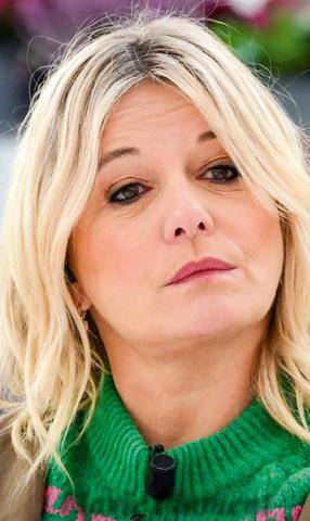 Closer 1115 Flavie Flament DÉSAVOUÉE PAR SES PROCHES DANS SON COMBAT contre Patrick Bruel…