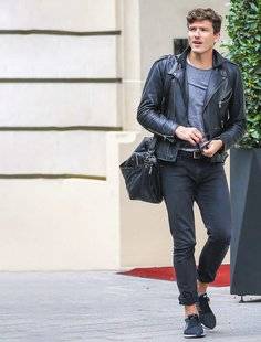 Closer 738 “ IL L'ISOLE DE TOUT LE MONDE ”