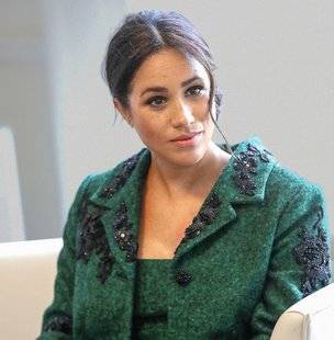 Closer 738 RECADRÉE PAR LA REINE !