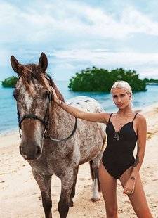 Closer 738 X MON PETIT BIKINI