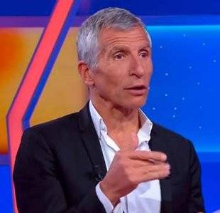 Closer 738 ÇA NE GAZE PAS.