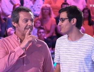 Closer 738 DES STARS POUR L’ÉPAULER.