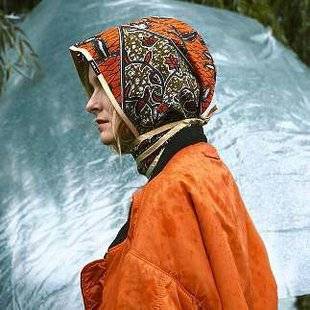 Closer 761 CAPUCHES À MÉMÉ : UNE TRADITION REVISITÉE