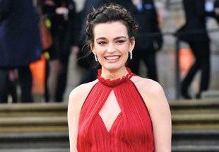 Closer 764 La star de Sex Education est française !