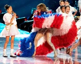 Closer 765 La fille de J.Lo fait le show au Super Bowl
