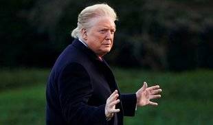 Closer 766 Trump devient la risée du Web avec son autobronzant