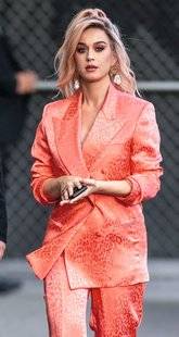 Closer 767 Orange is the New Katy