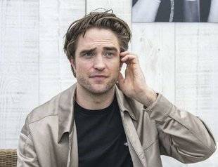 Closer 768 Robert Pattinson : “Je sens la craie de cire”