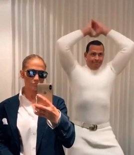 Closer 770 J.Lo et Alex Rodriguez font monter la température sur TikTok