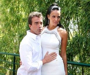 Closer 775 Il y a 8 ans, la top et le chef d'entreprise attendaient leur premier enfant