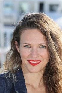Closer 777 Lorie Pester