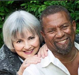 Closer 781 “Etudiants, notre histoire d'amour a été brisée par le racisme. Nous nous sommes mariés 45 ans après”