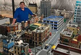 Closer 783 “Accros aux Lego, j'ai dépensé 80 000 € pour construire ma ville avec ces briques”