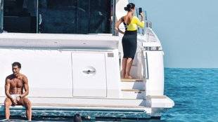 Closer 786 Cristiano Ronaldo et Georgina Rodriguez
Distanciation estivale