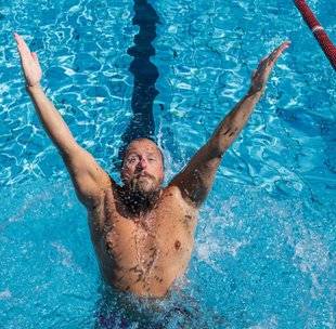Closer 786 “Ancien militaire, je suis champion de natation synchronisée”