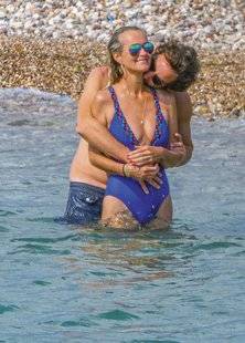 Closer 789 SES PREMIÈRES VACANCES AVEC PASCAL, À SAINT-BARTH