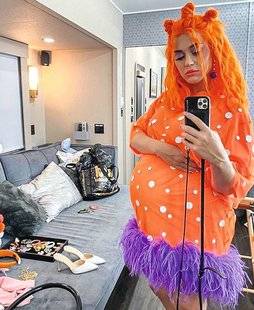 Closer 790 Orange is the new style